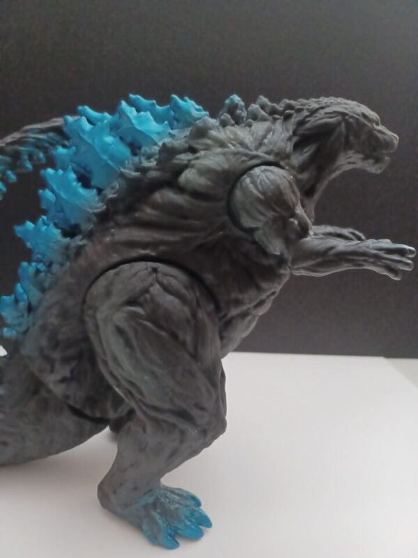 Godzilla Earth 9 inch Action Figure