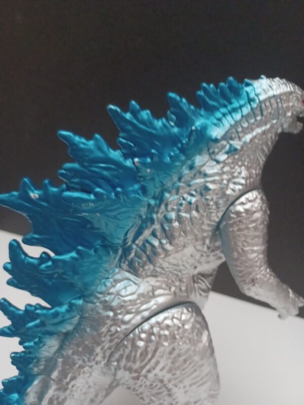 Godzilla 2003 Silver/Blue 9 inch Action Figure - Image 3